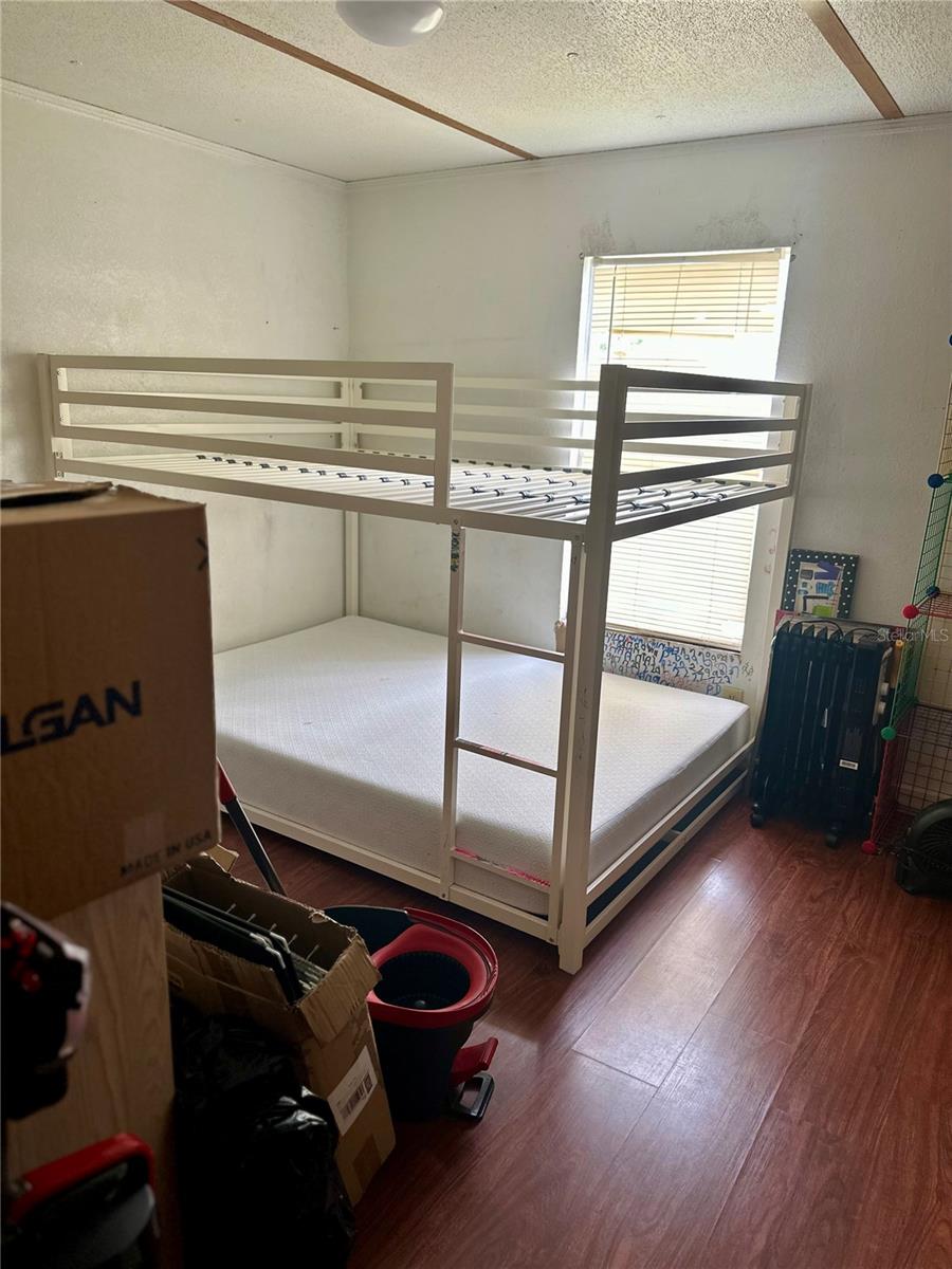 DEKLES 1ST ADD - Residential