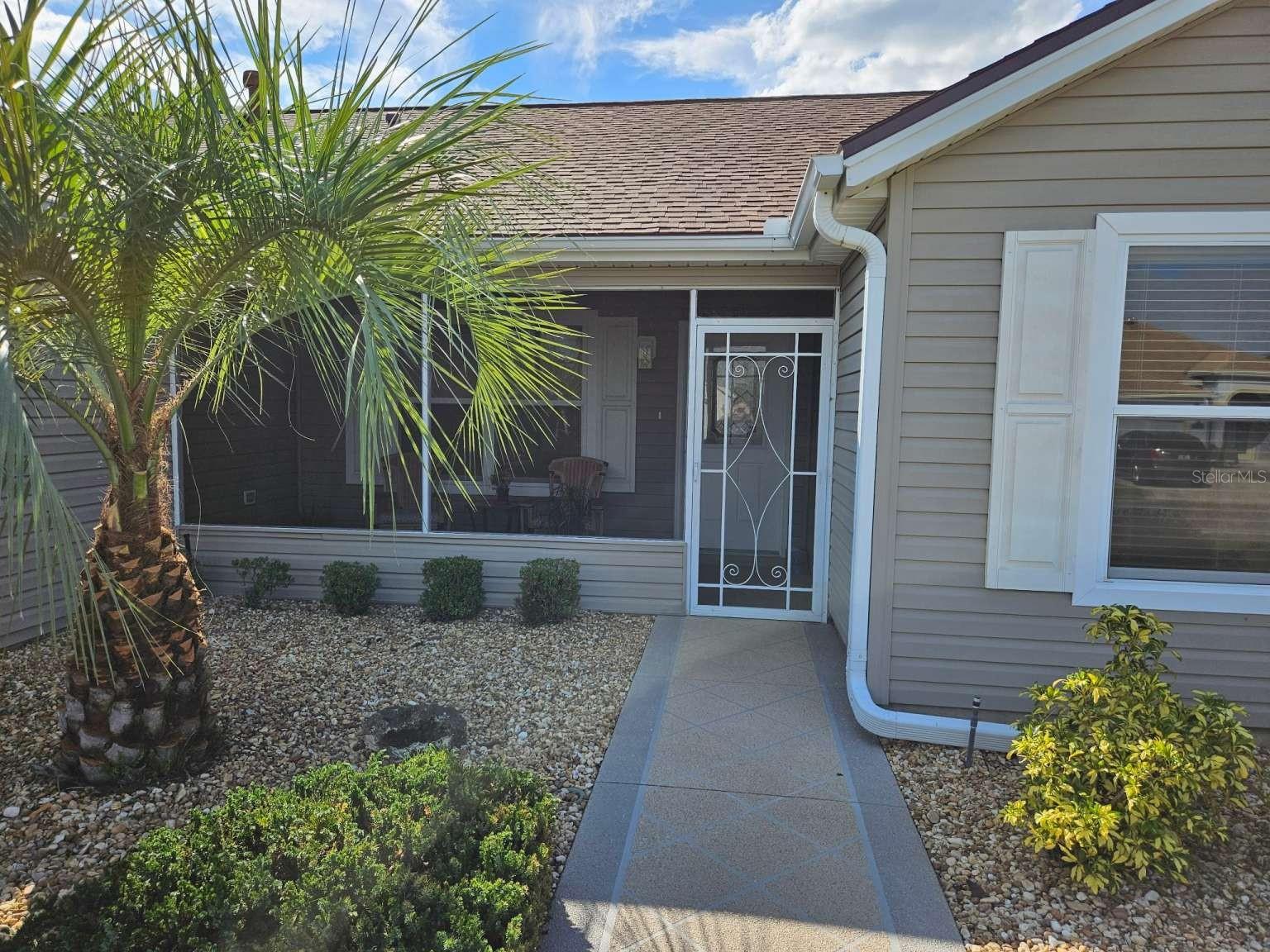 702 PINE HILLS PLACE