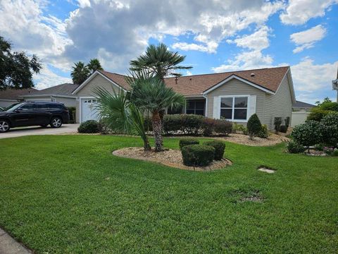 Photo of 702 Pine Hills Place, The Villages, FL 32162 (MLS # TB8415949)
