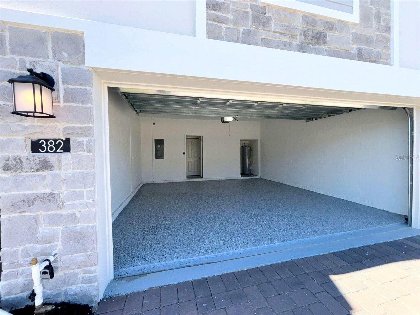 FOX NORTH - Residential Lease