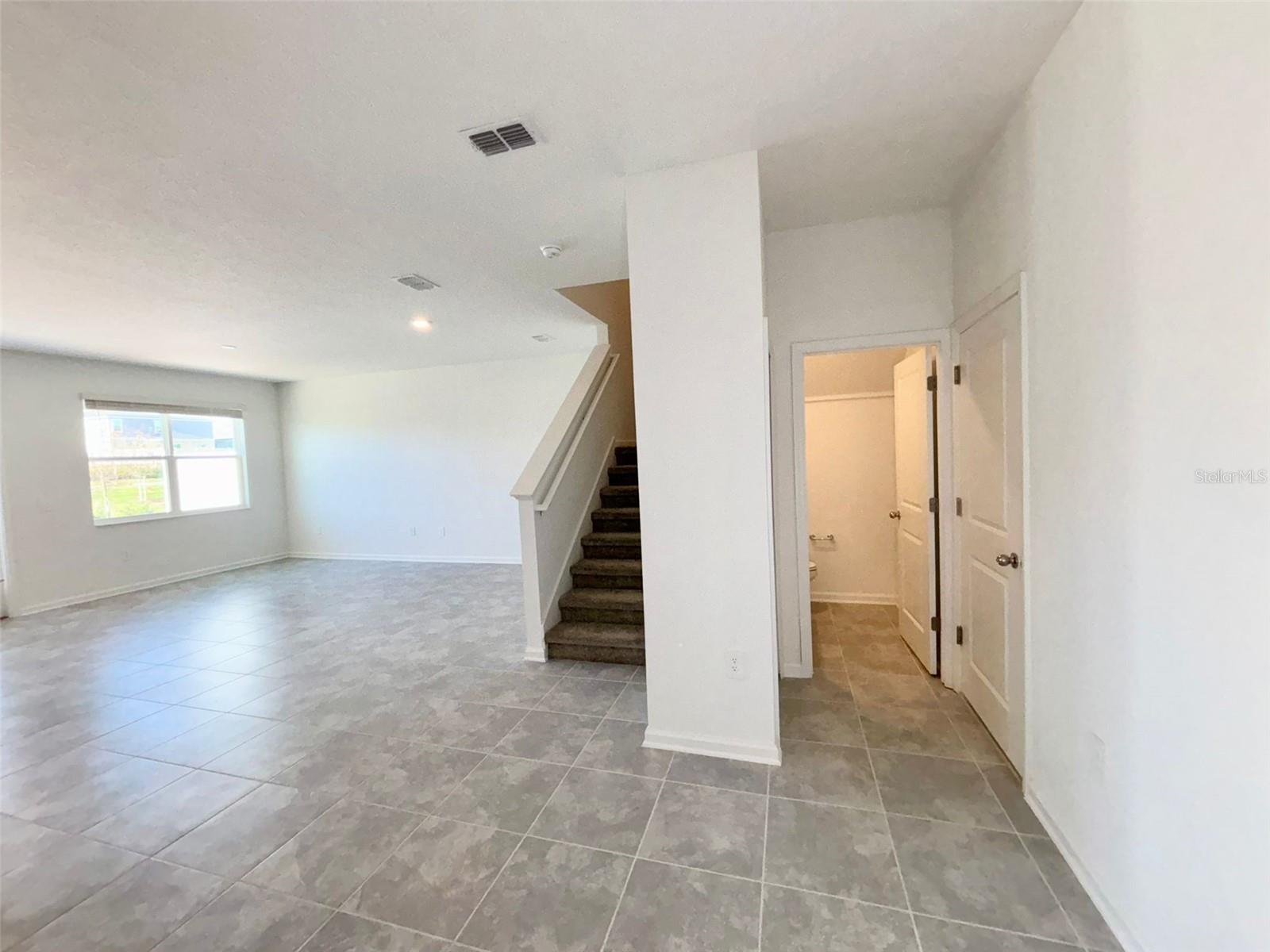 FOX NORTH - Residential Lease