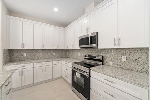 Tiny photo for 3736 SE 137th Lane, Summerfield, FL 34491 (MLS # OM715582)