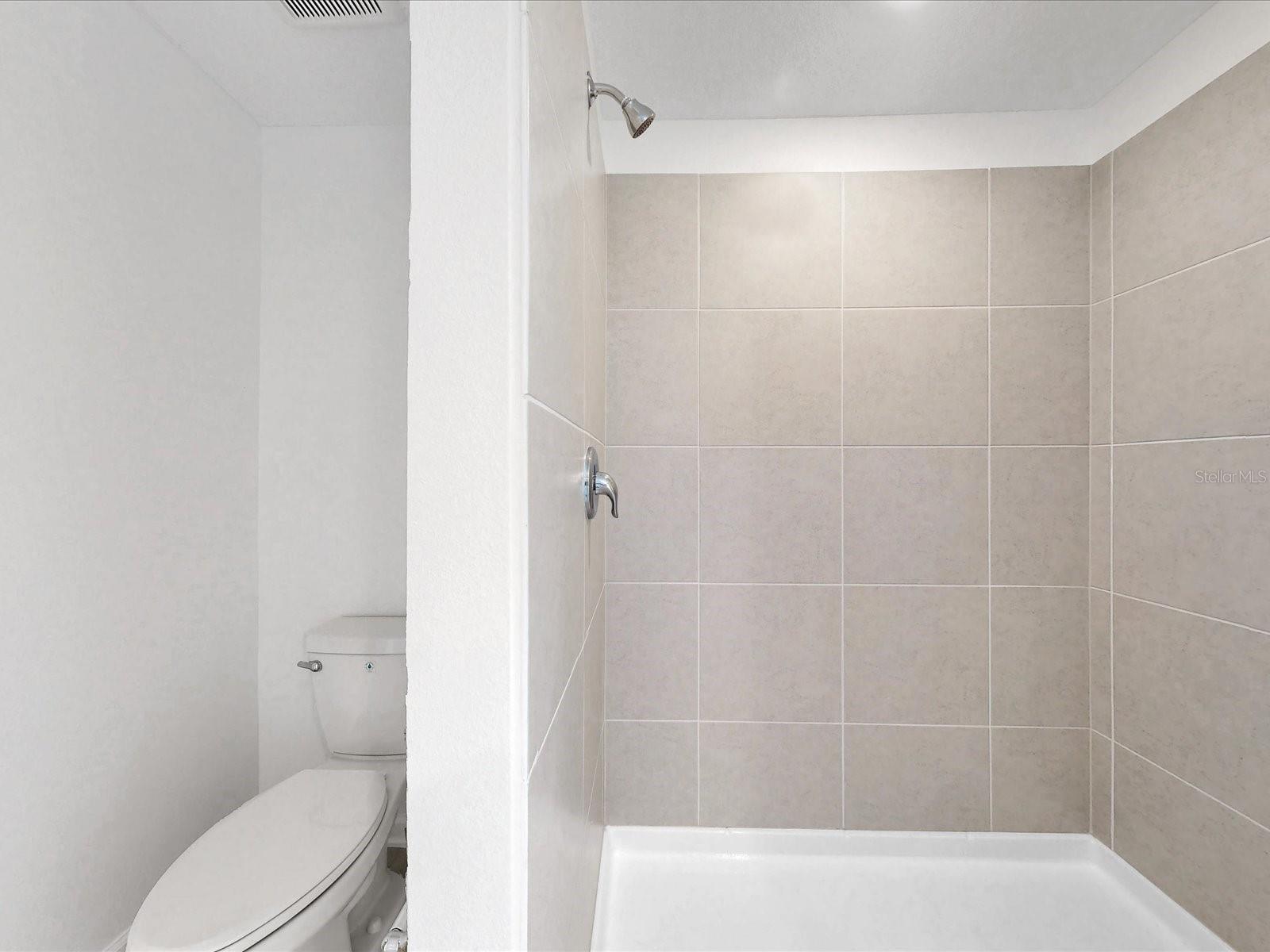 GUM LAKE 50'S - Residential Lease