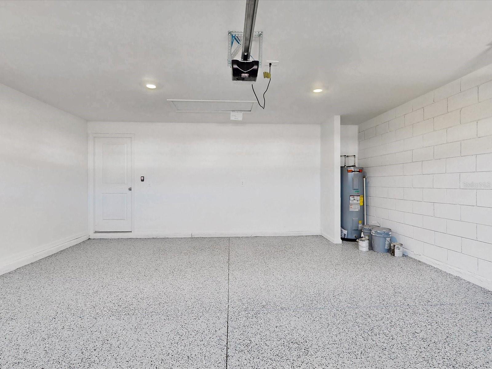 GUM LAKE 50'S - Residential Lease