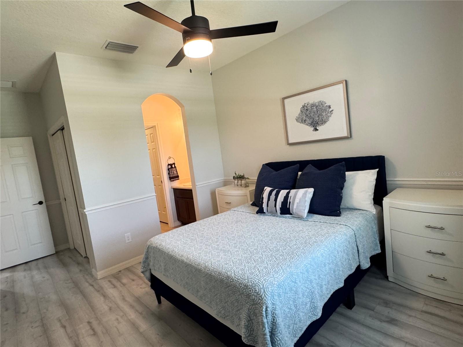 ARBOR LAKES ON PALMER RANCH - Residential Lease