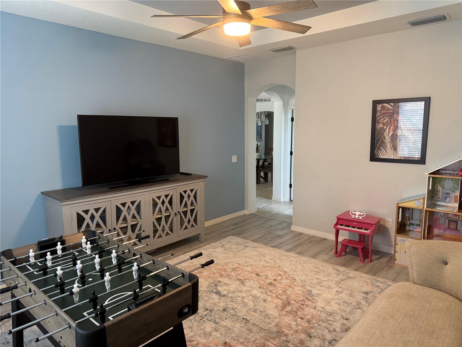ARBOR LAKES ON PALMER RANCH - Residential Lease