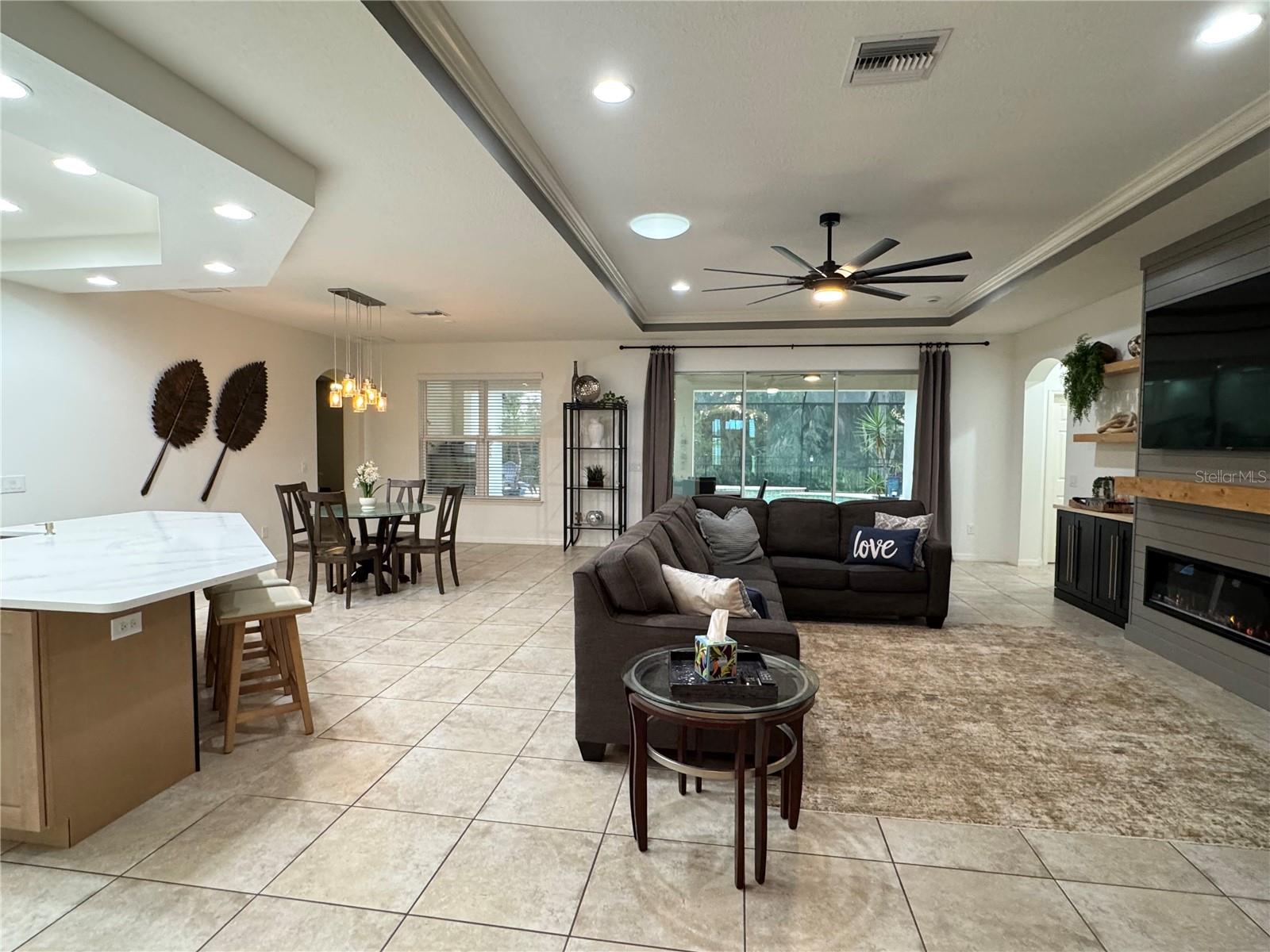 ARBOR LAKES ON PALMER RANCH - Residential Lease