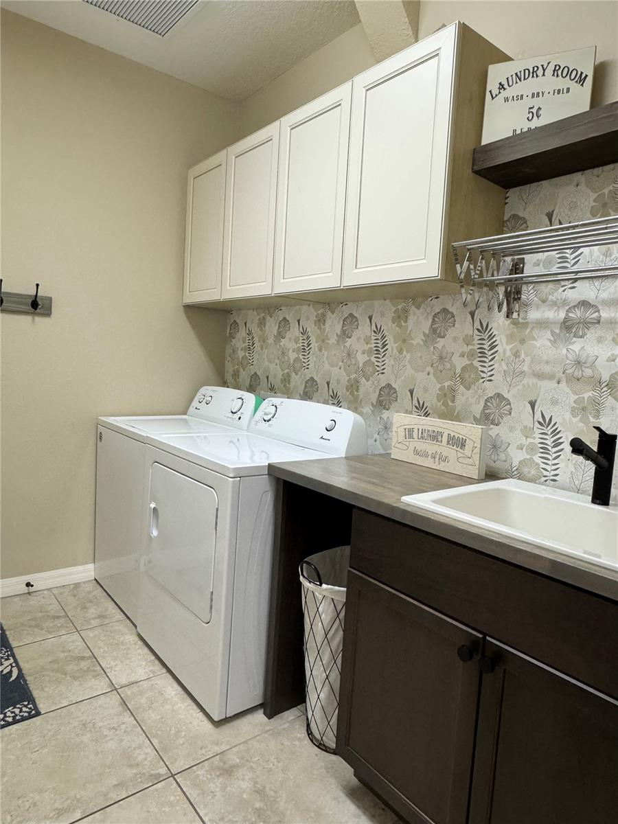 ARBOR LAKES ON PALMER RANCH - Residential Lease