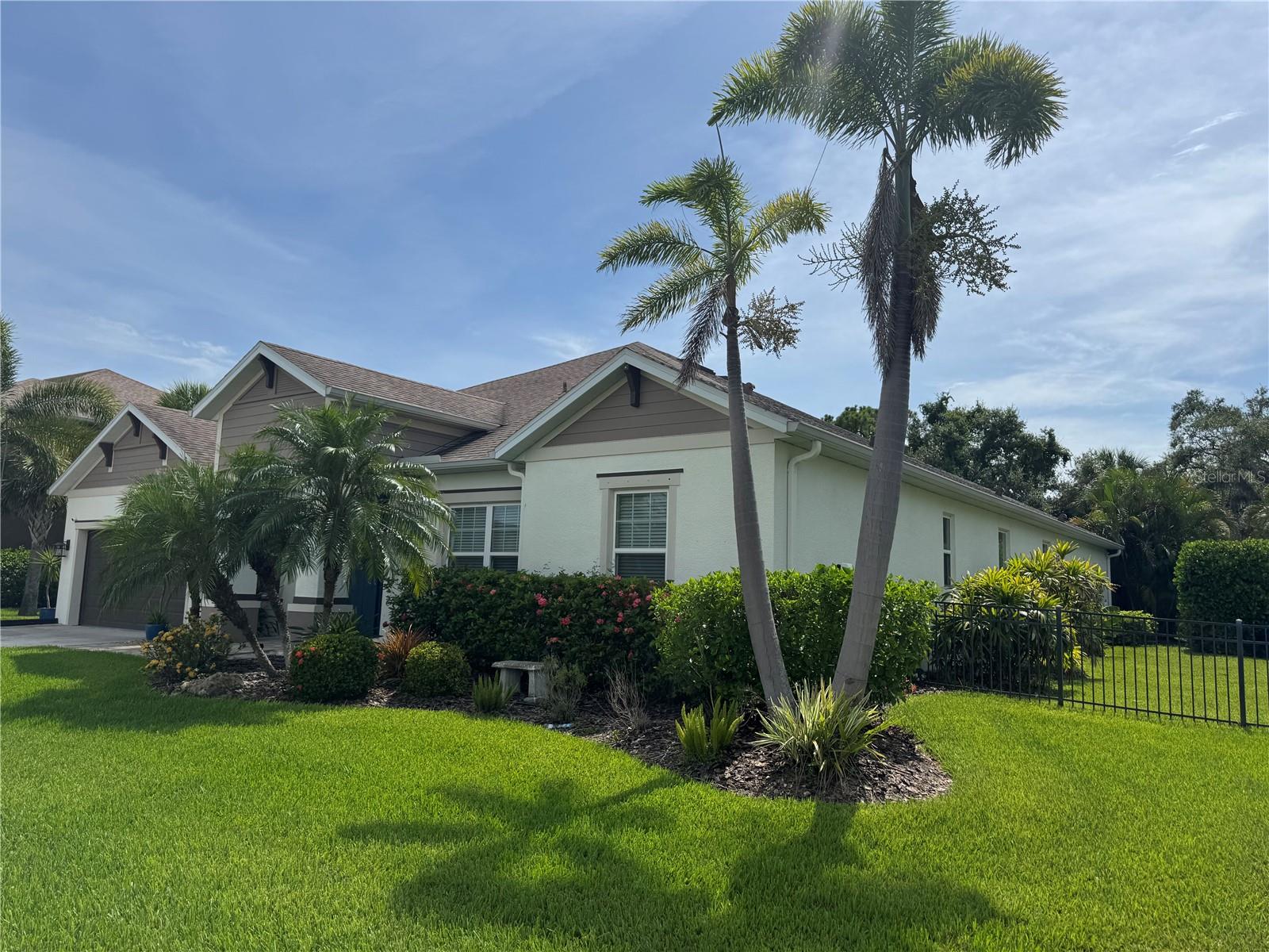 ARBOR LAKES ON PALMER RANCH - Residential Lease
