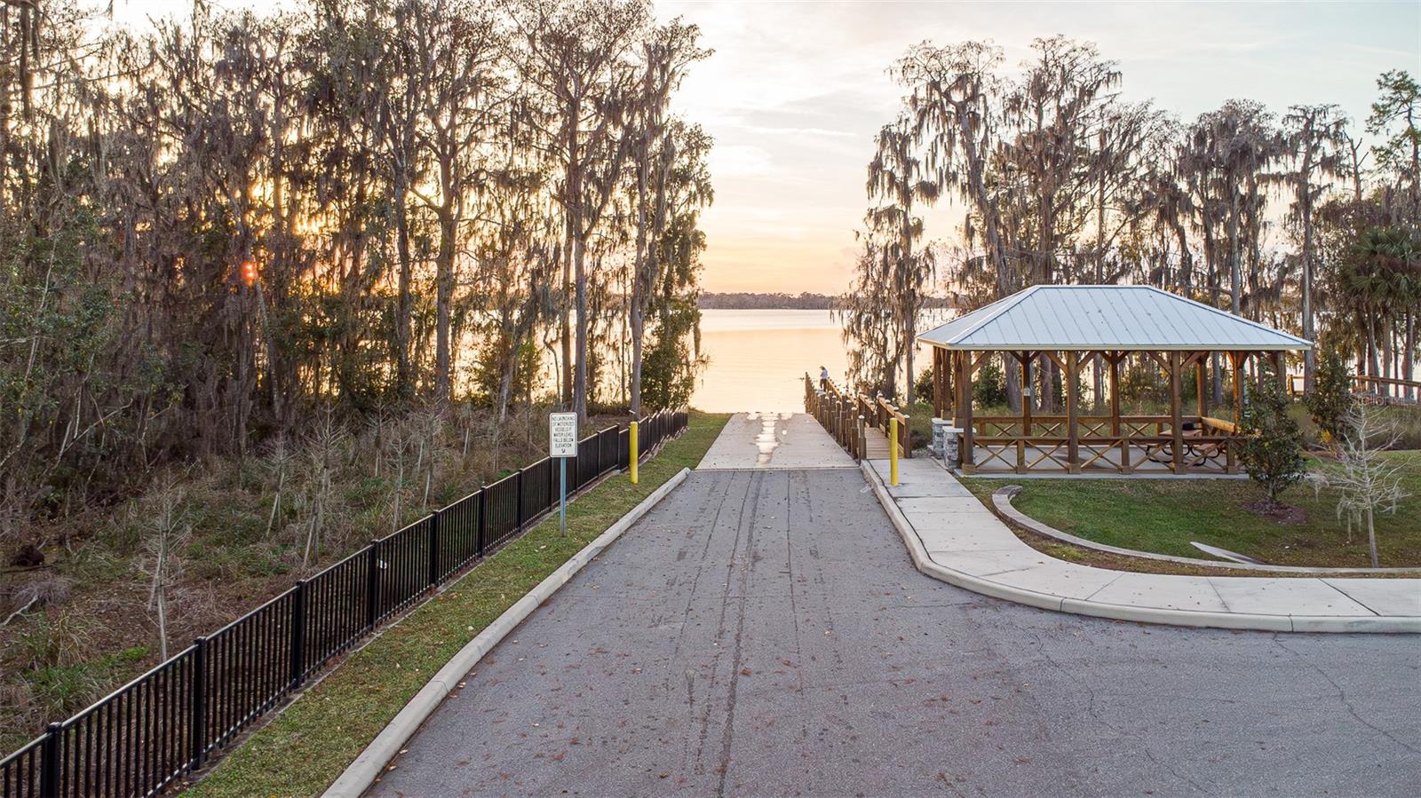 SUNSET PRESERVE PH 4 - Residential