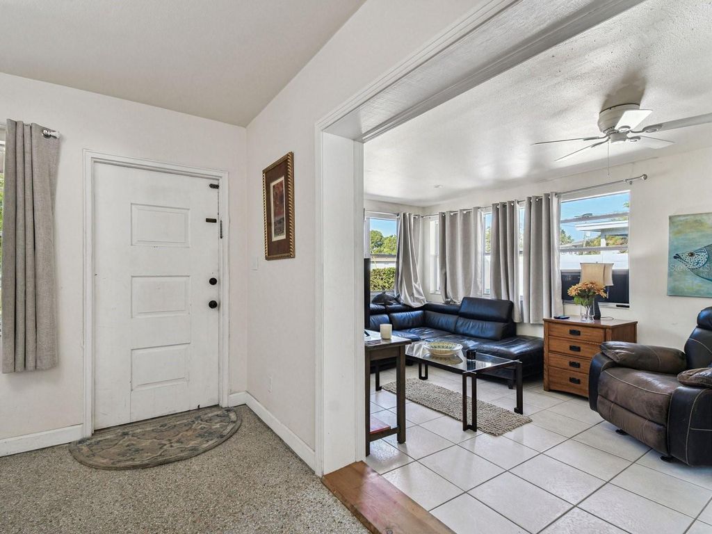 Photo of 2901 W Elrod Avenue, Tampa, FL 33611 (MLS # TB8449725)