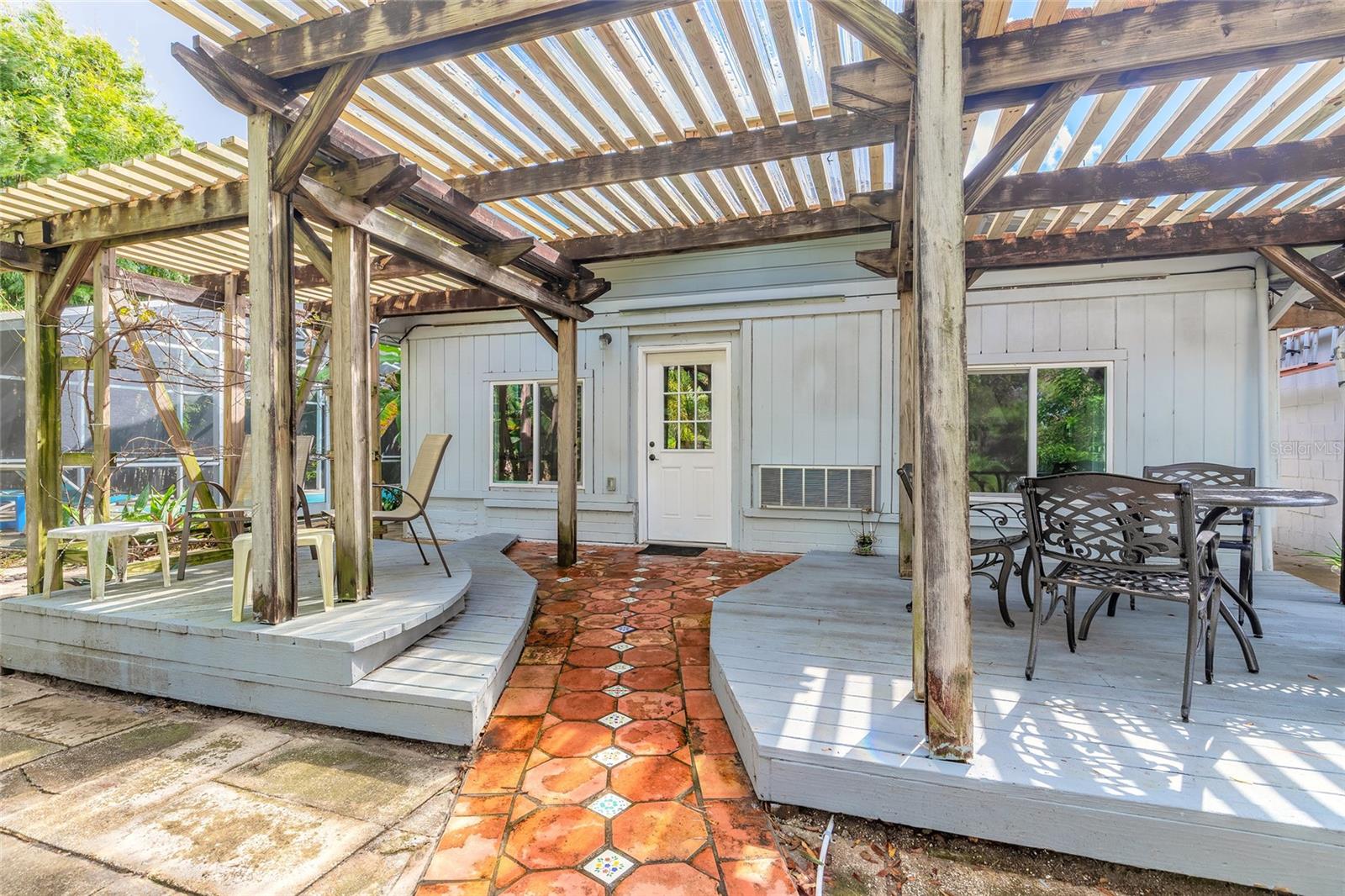 FLORIDA SHORES 01 - Residential