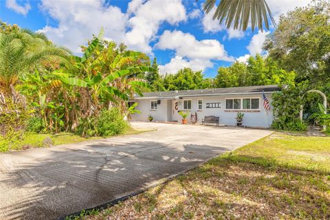 Photo of 2111 Willow Oak Drive, Edgewater, FL 32141 (MLS # NS1086372) Photo of 2111 Willow Oak Drive, Edgewater, FL 32141 (MLS # NS1086372)