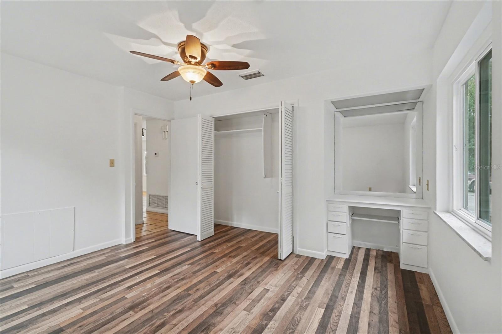 DERK BRONS - Residential