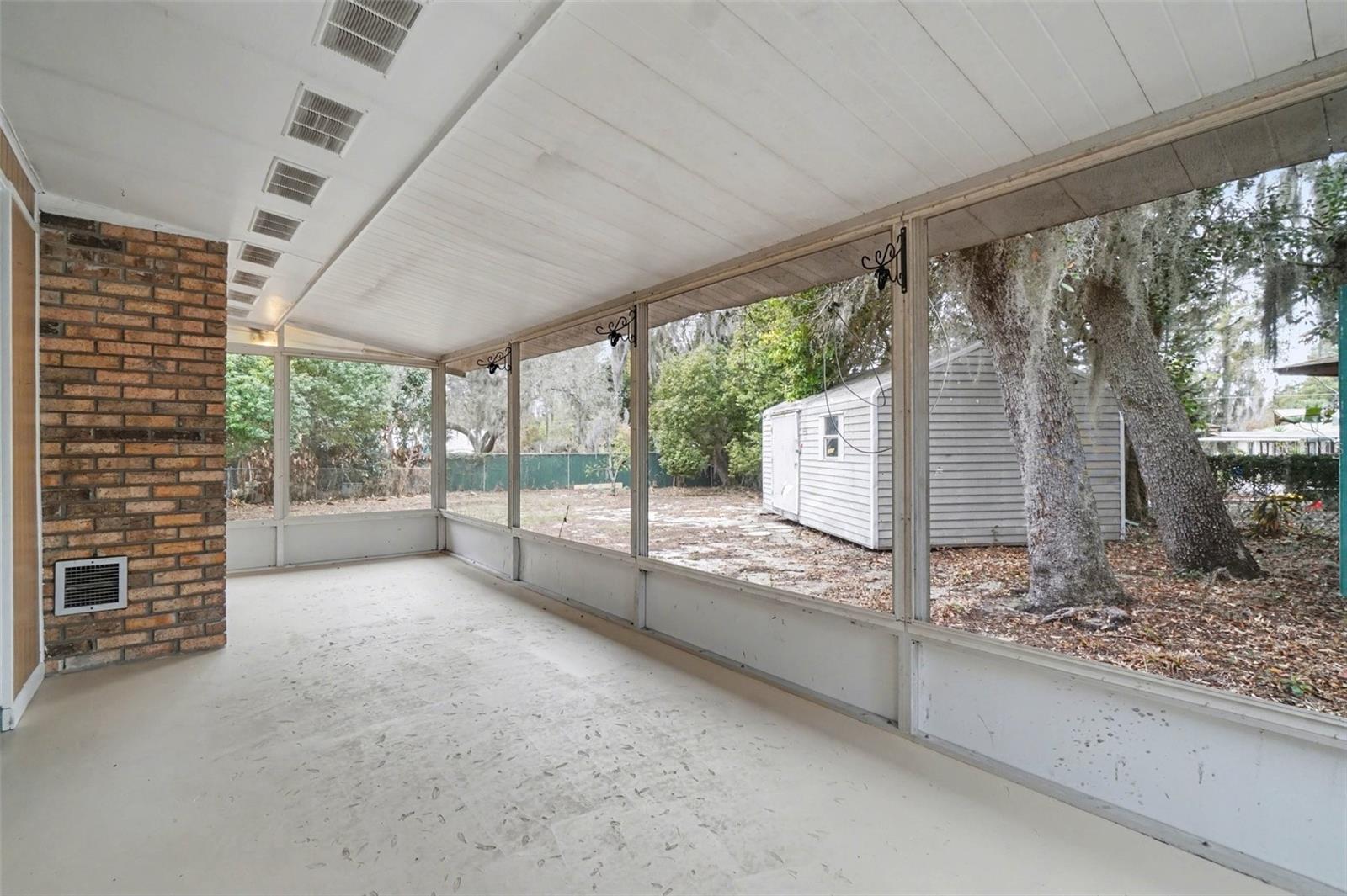 DERK BRONS - Residential