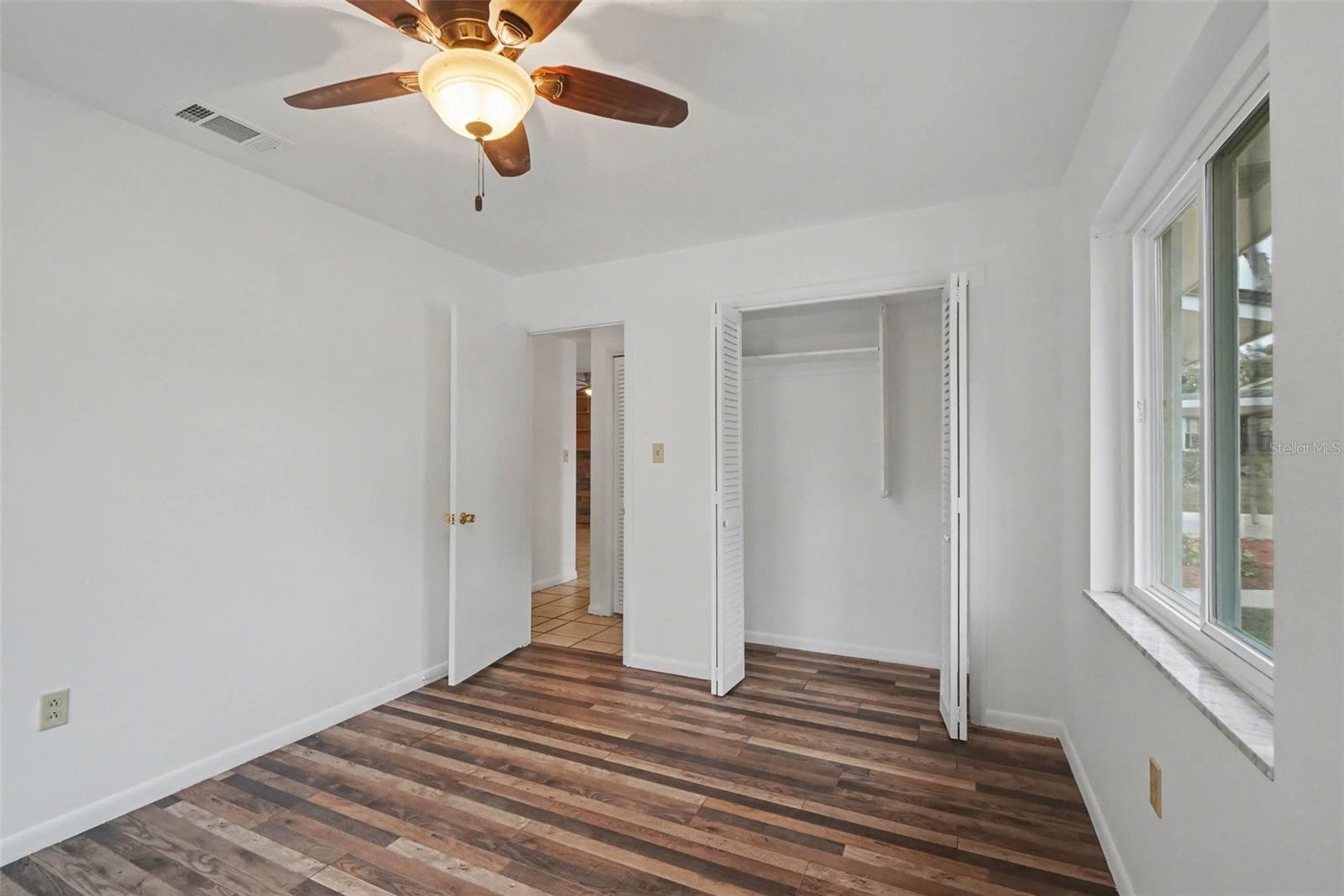 DERK BRONS - Residential