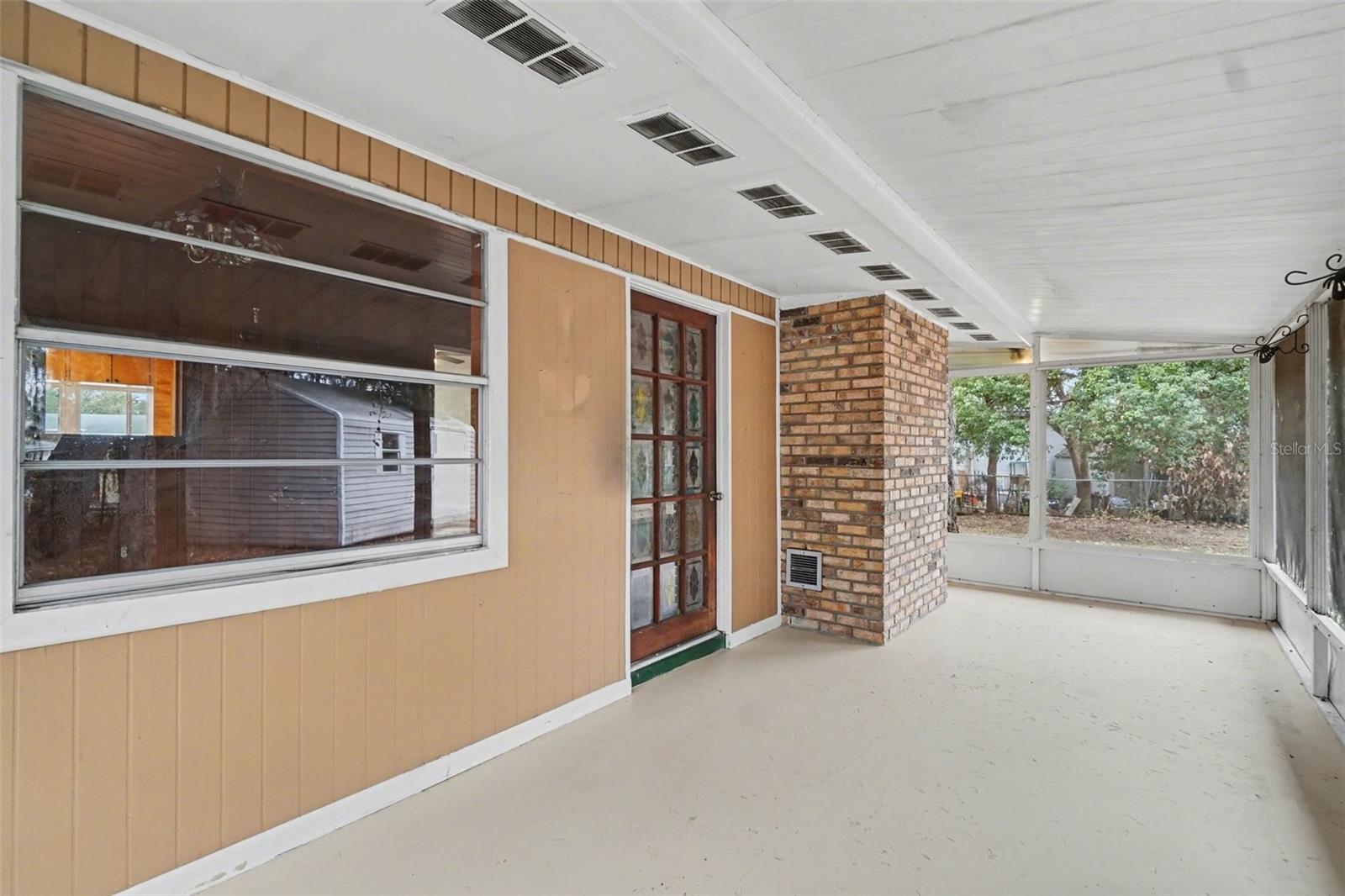 DERK BRONS - Residential