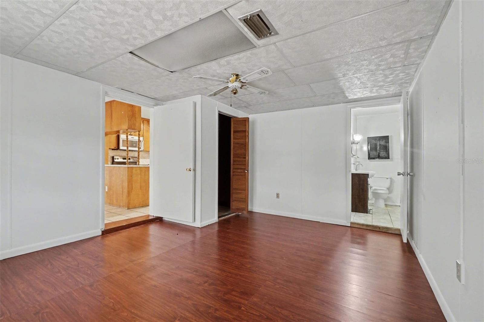 DERK BRONS - Residential