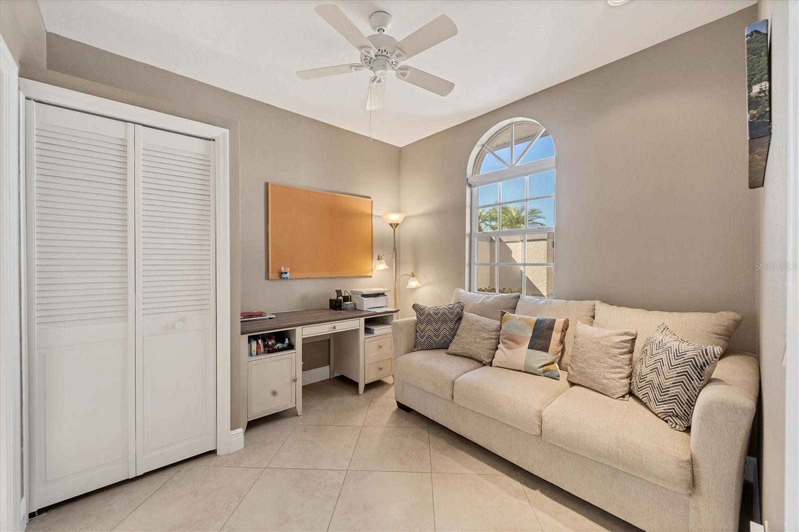 LONG COMMON - Residential
