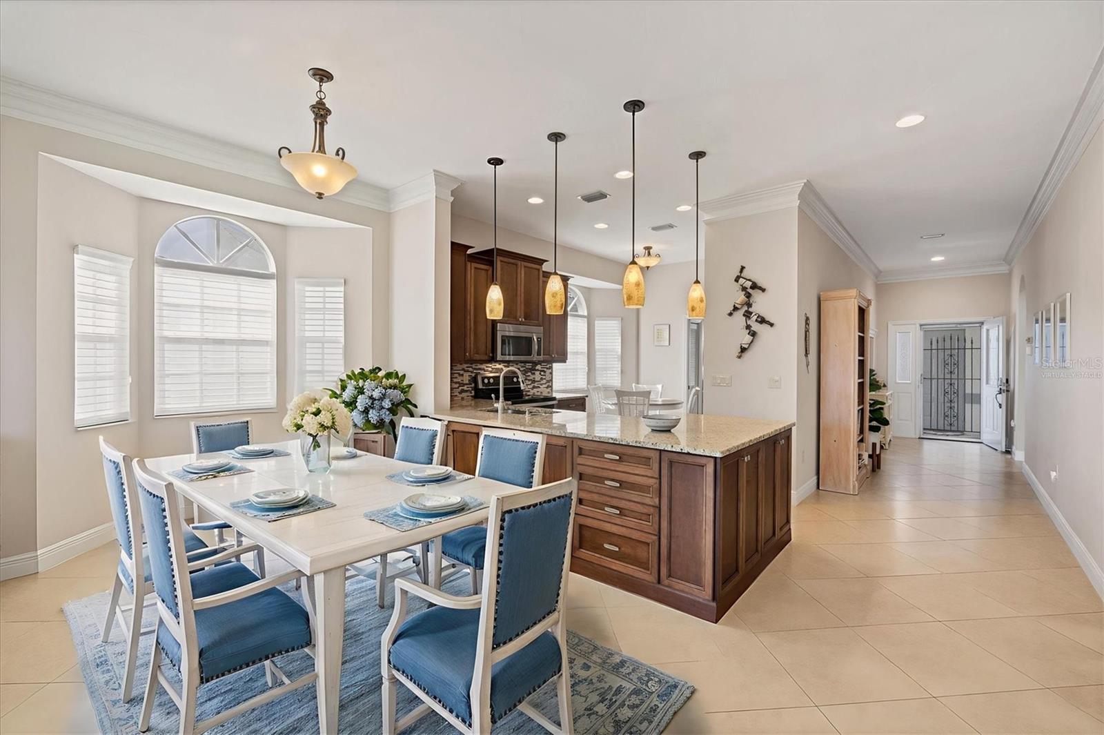 LONG COMMON - Residential