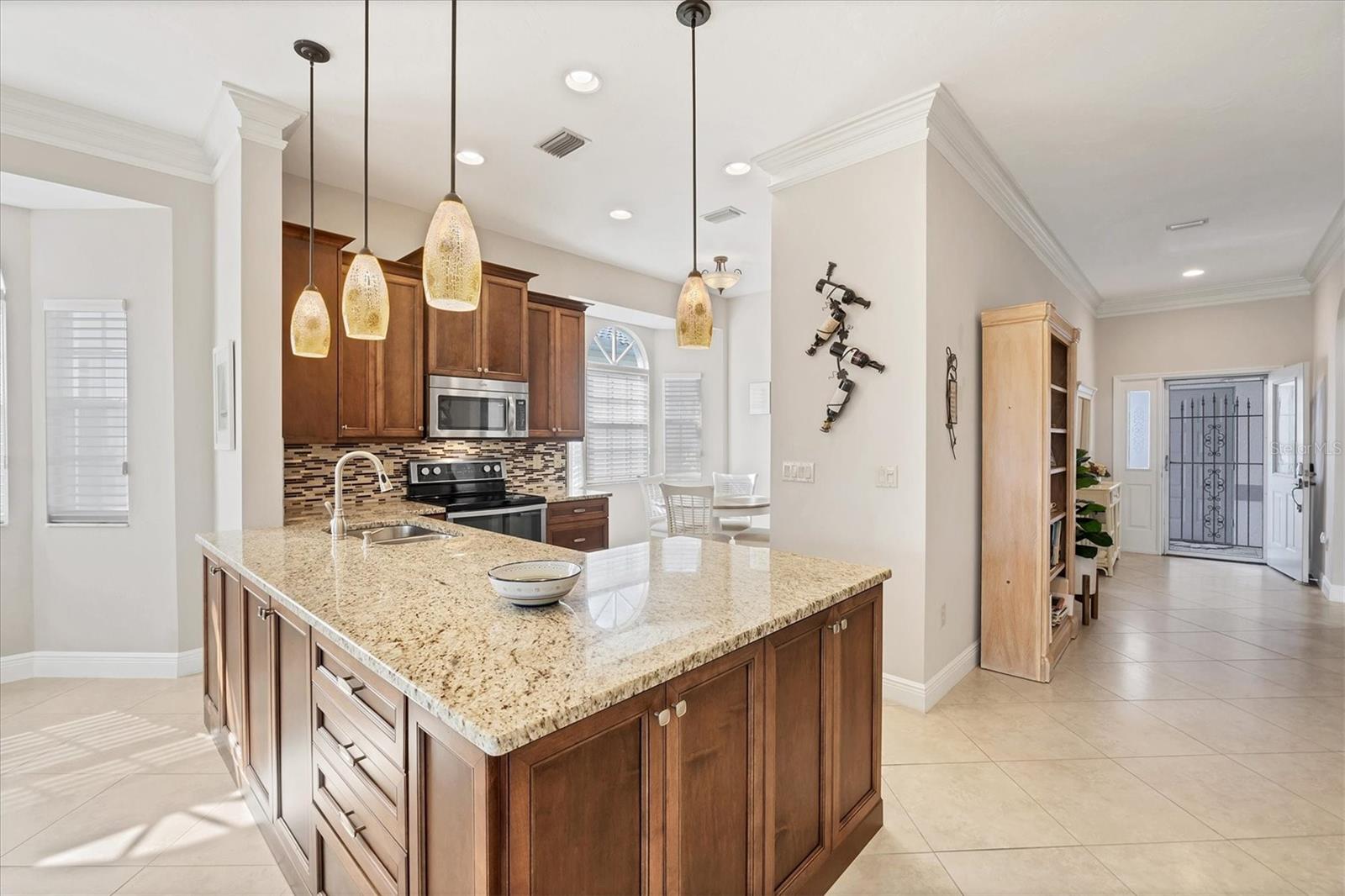 LONG COMMON - Residential