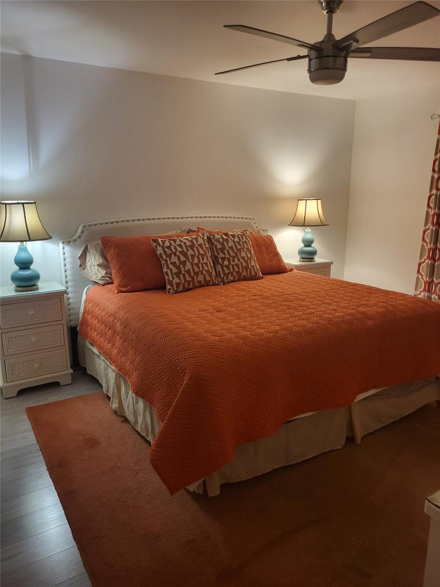 CHESTNUT CREEK VILLAS - Residential