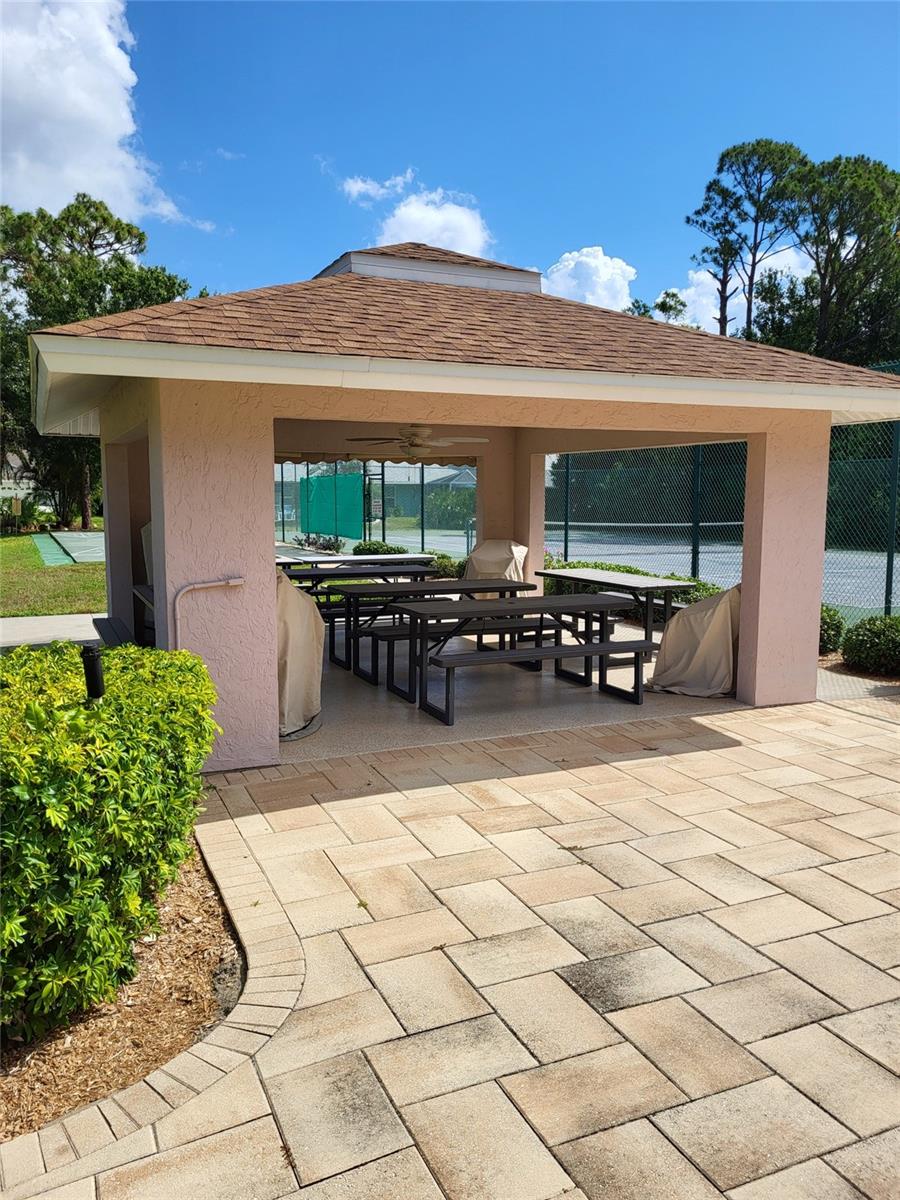 CHESTNUT CREEK VILLAS - Residential