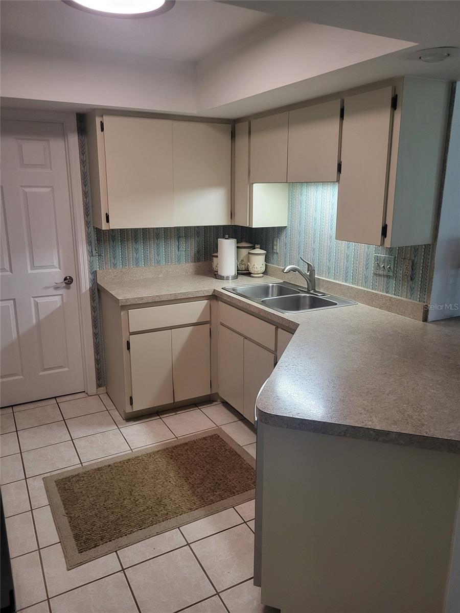 CHESTNUT CREEK VILLAS - Residential