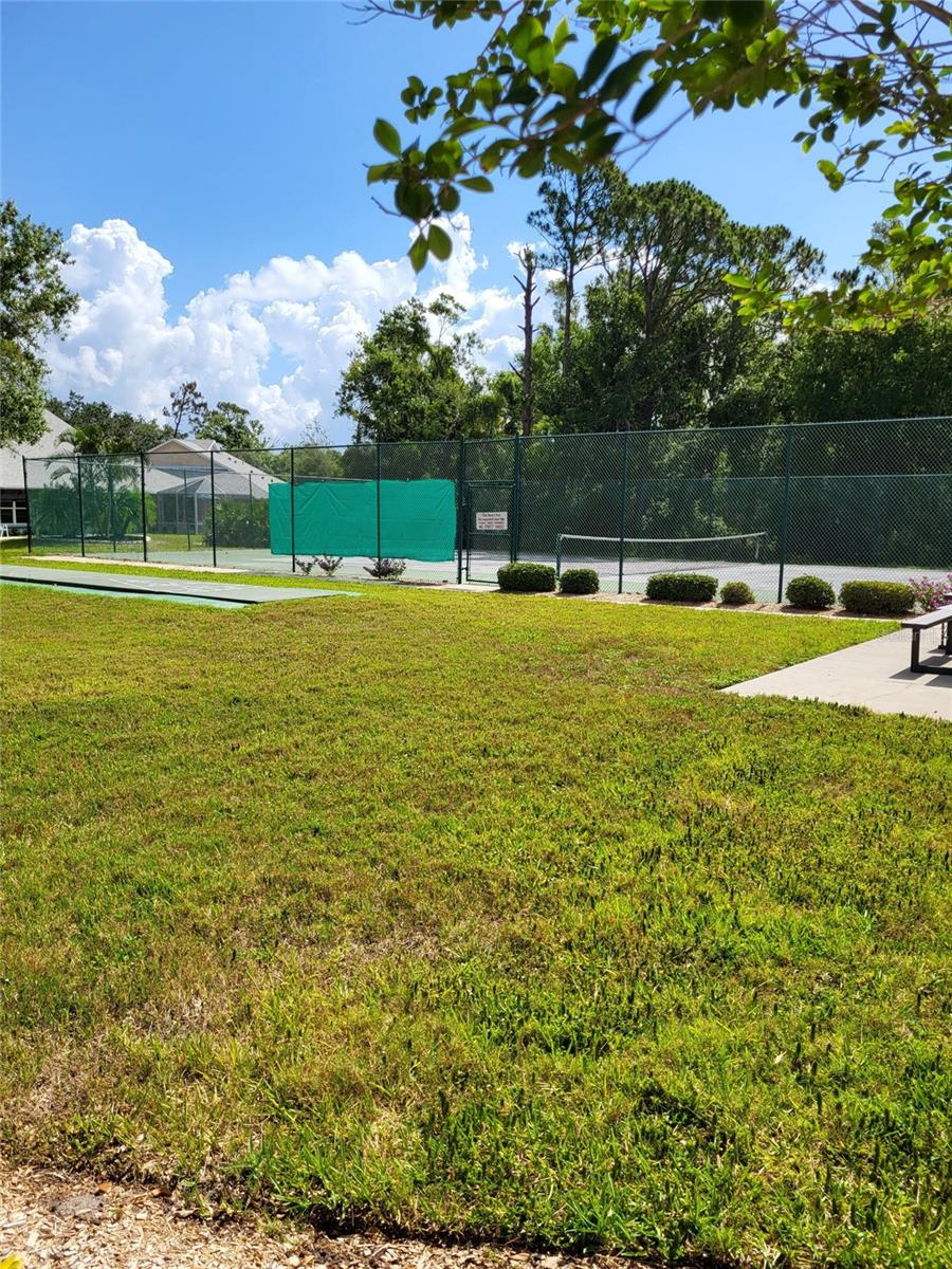 CHESTNUT CREEK VILLAS - Residential