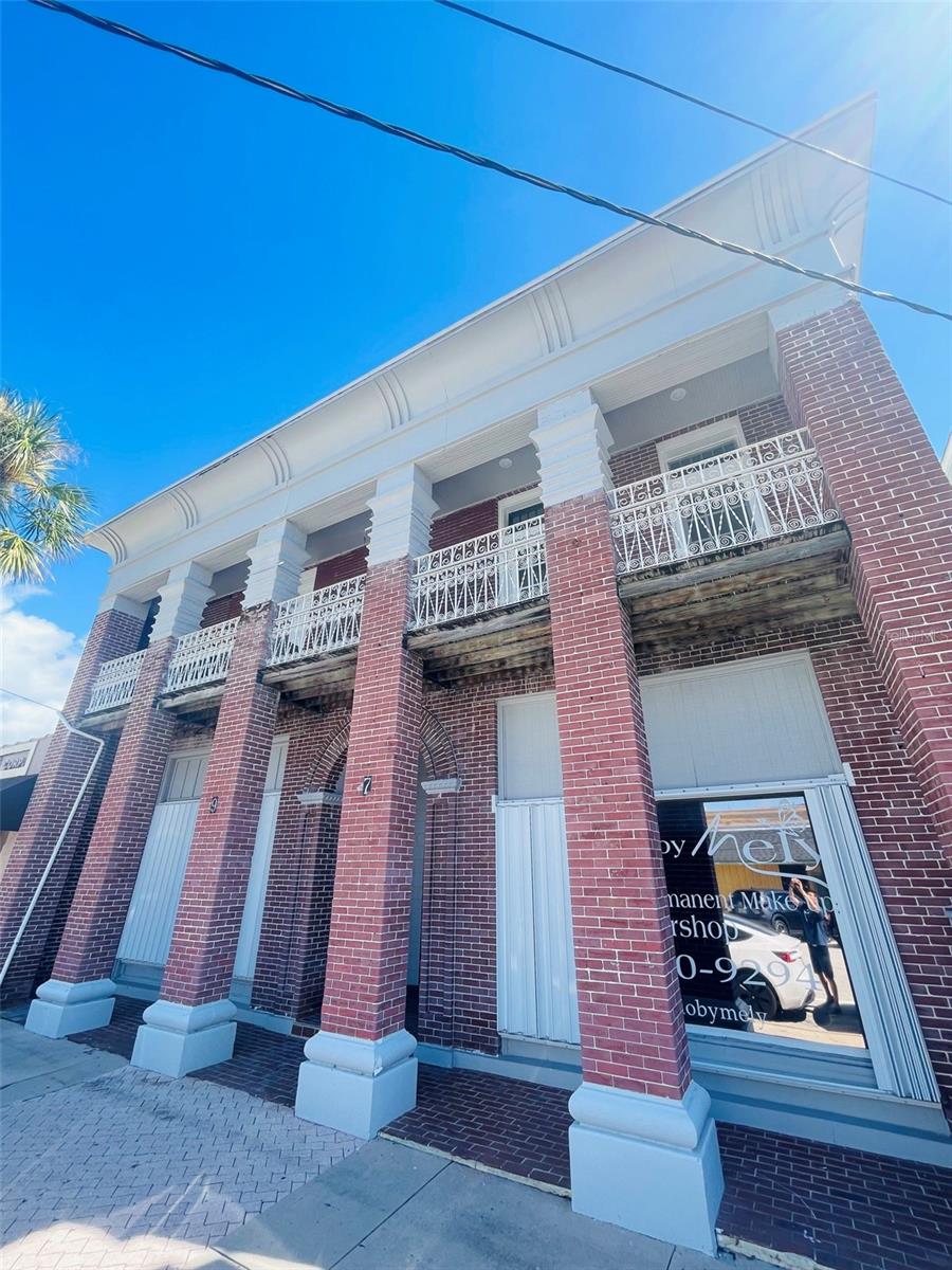 Photo of 9 W Darlington Avenue #2A, Kissimmee, FL 34741 (MLS # O6446820)