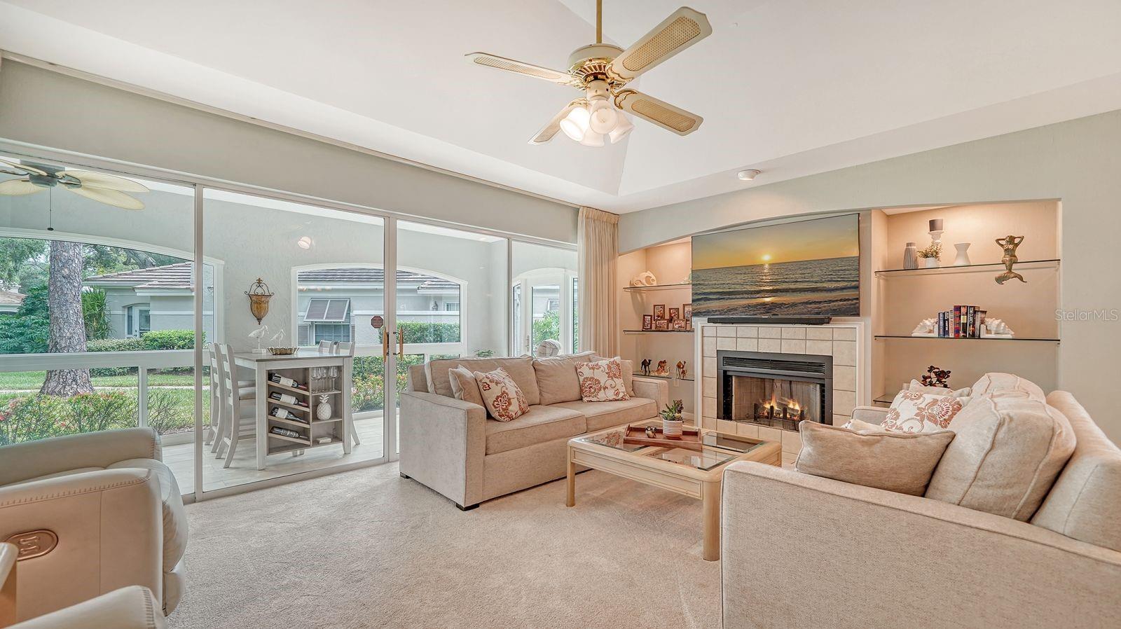 OAKLEY GREEN - Residential Lease