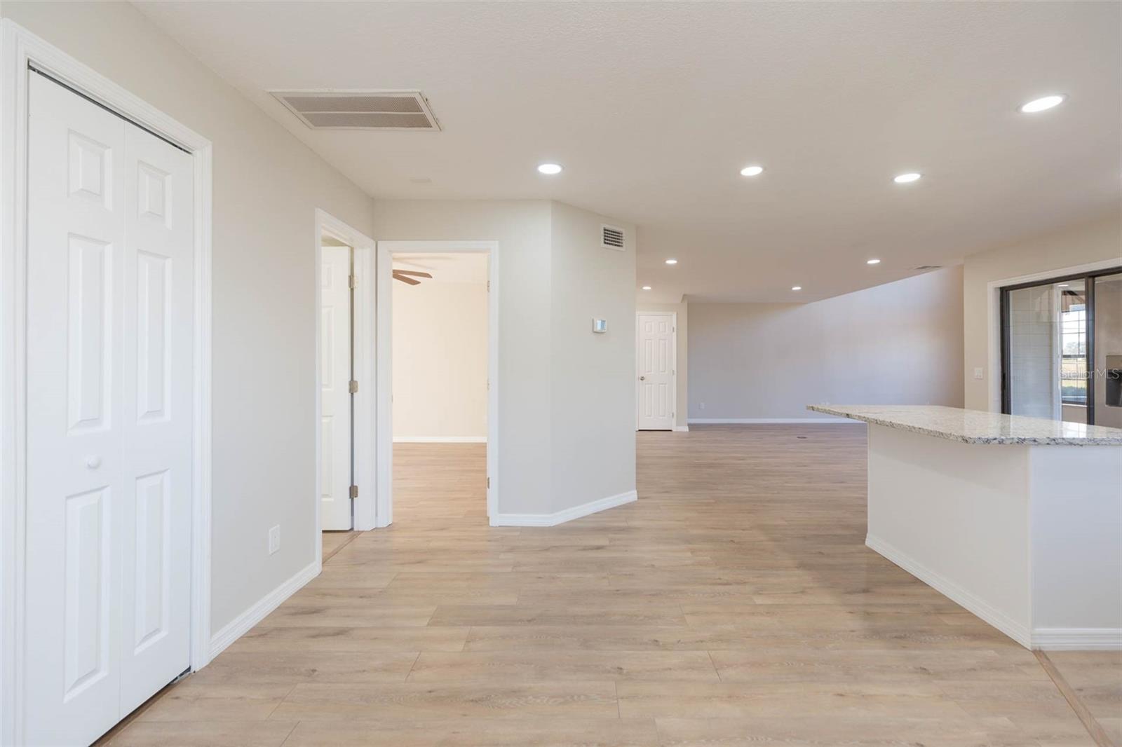 SILVER OAKS PH 01 - Residential Lease