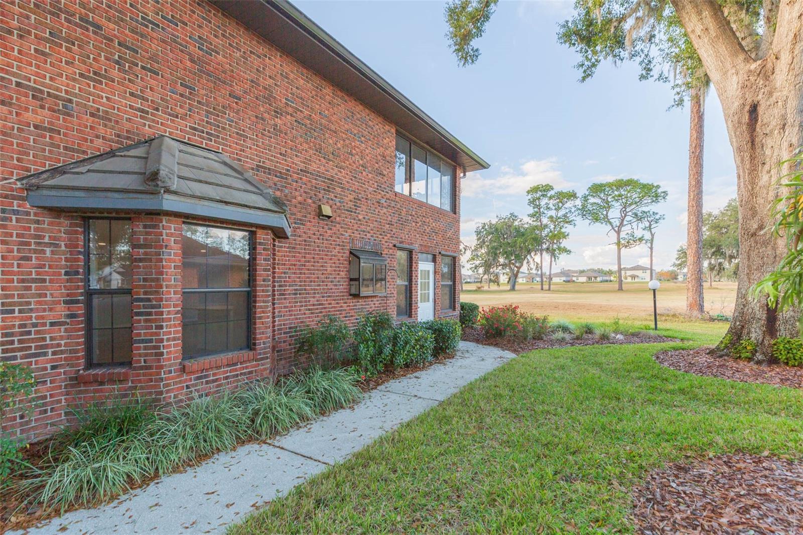 SILVER OAKS PH 01 - Residential Lease