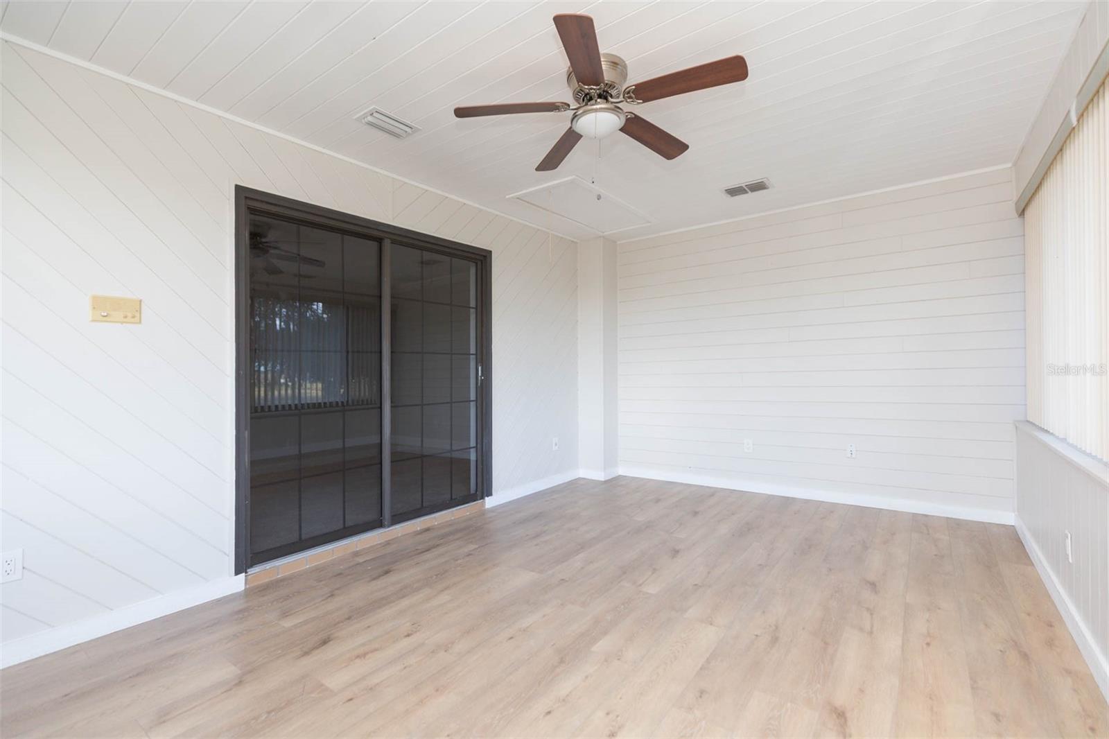 SILVER OAKS PH 01 - Residential Lease