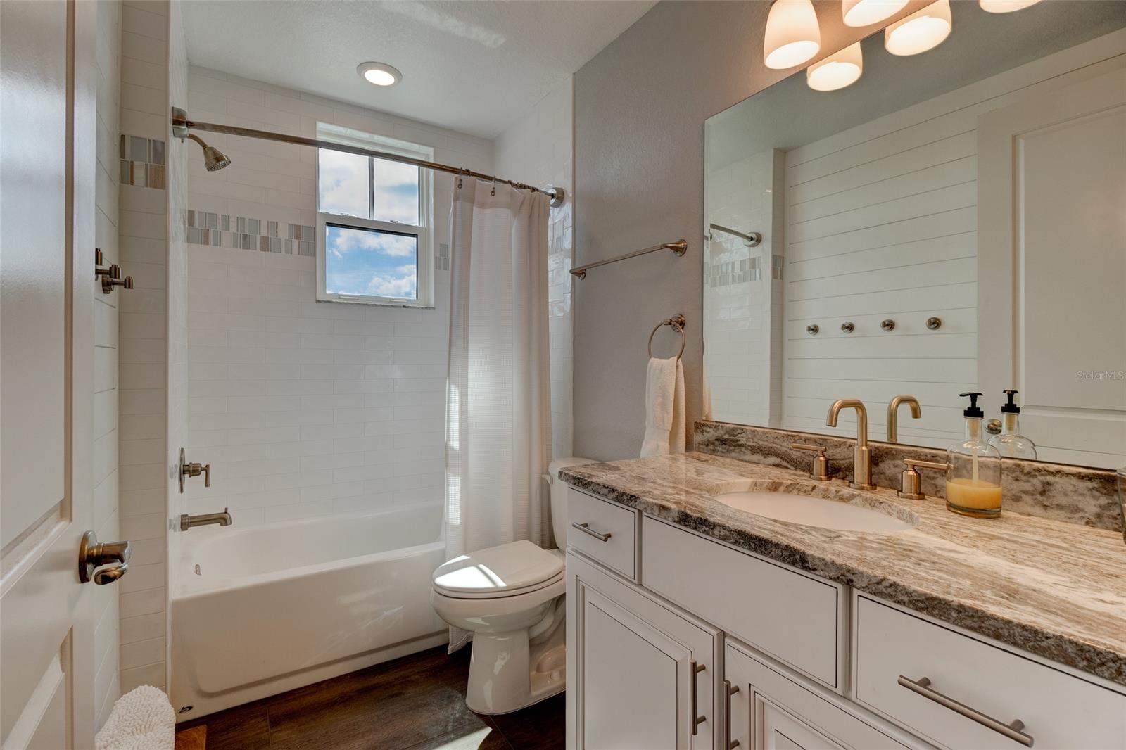 Riverwalk/Coronado Island Bldg - Residential