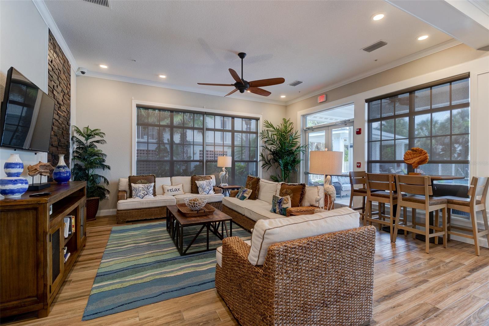 Riverwalk/Coronado Island Bldg - Residential