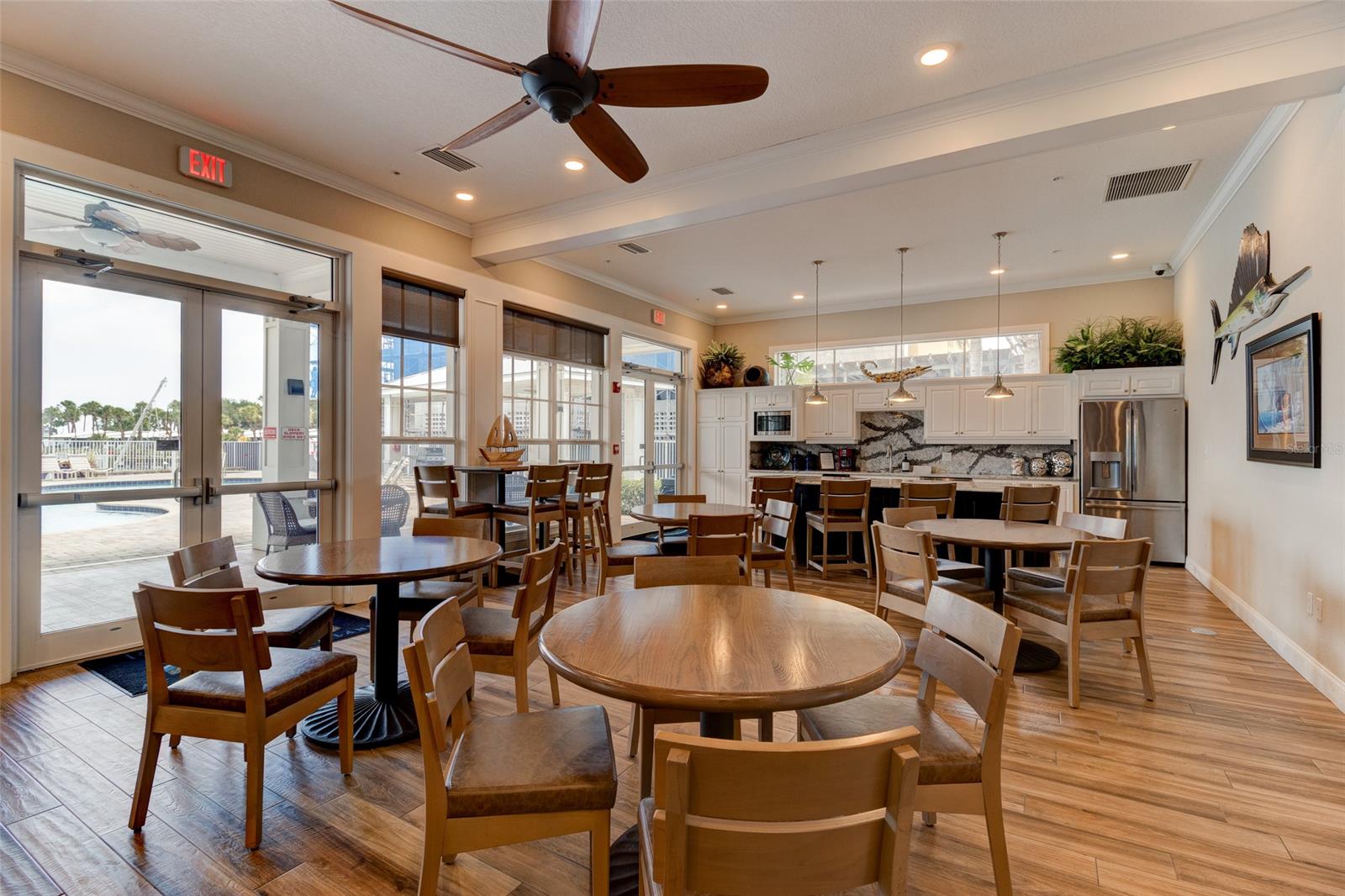 Riverwalk/Coronado Island Bldg - Residential