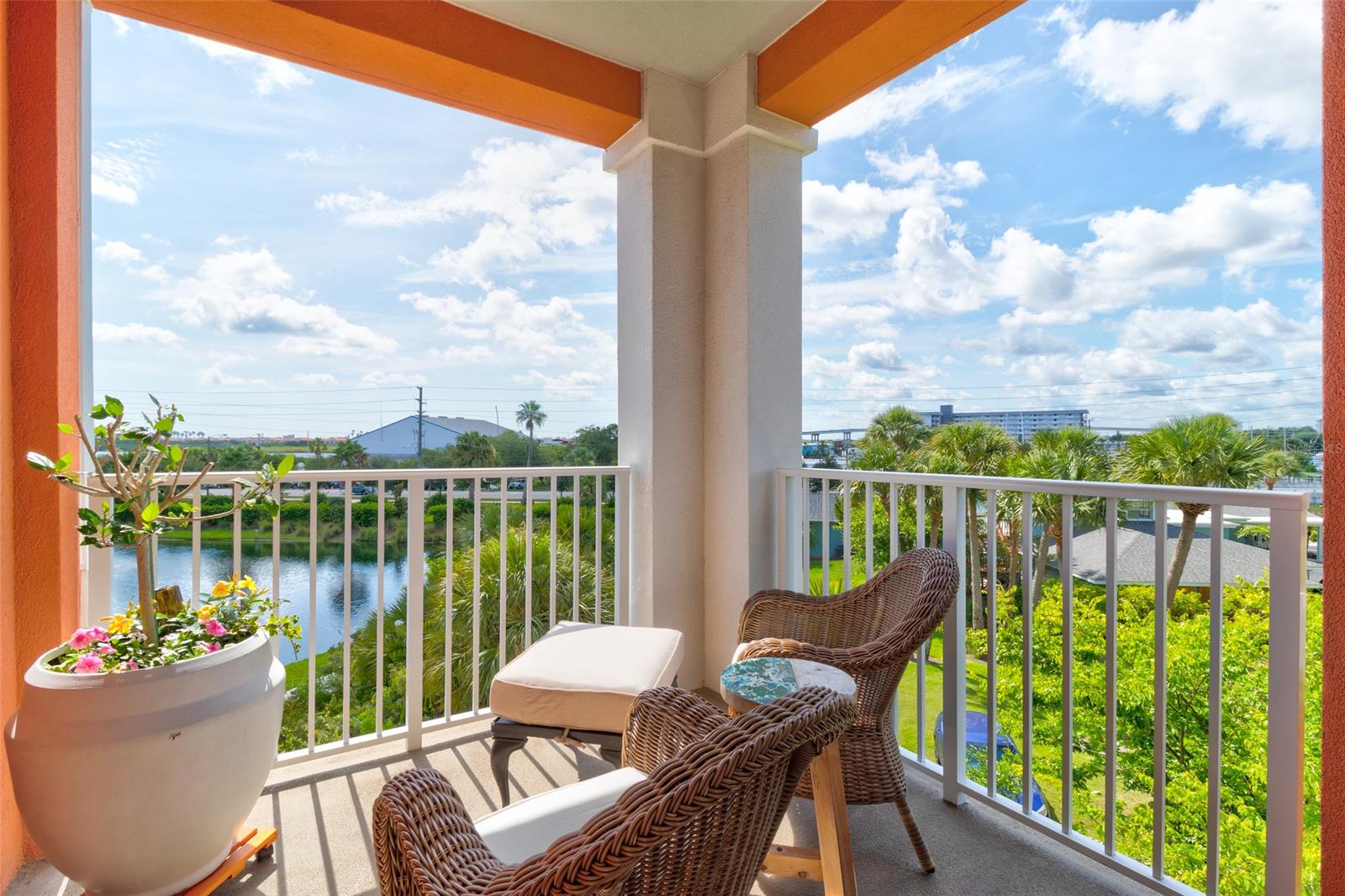 Riverwalk/Coronado Island Bldg - Residential