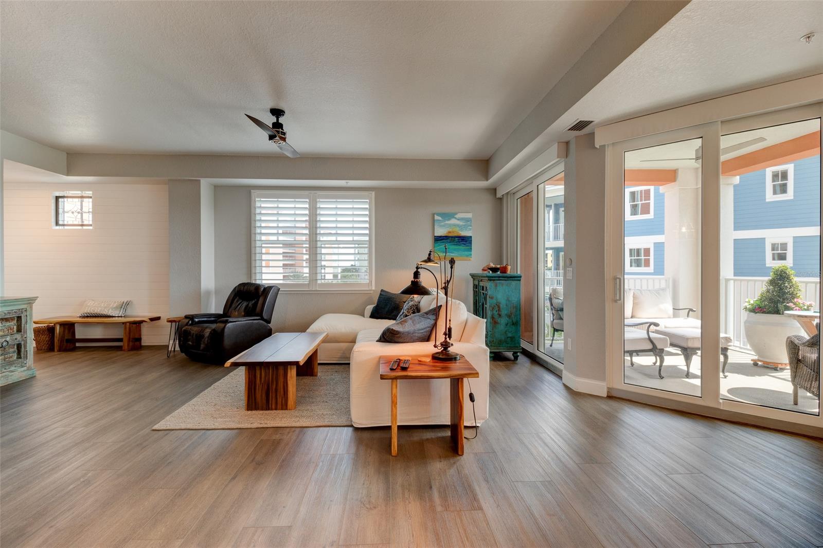 Riverwalk/Coronado Island Bldg - Residential