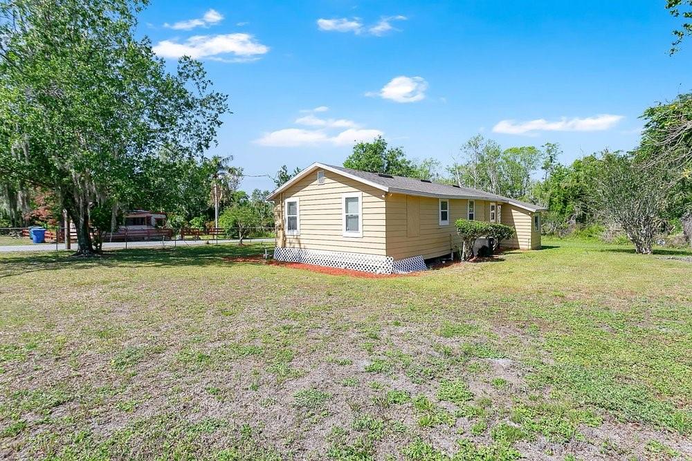 MILTON SQUARE - Residential