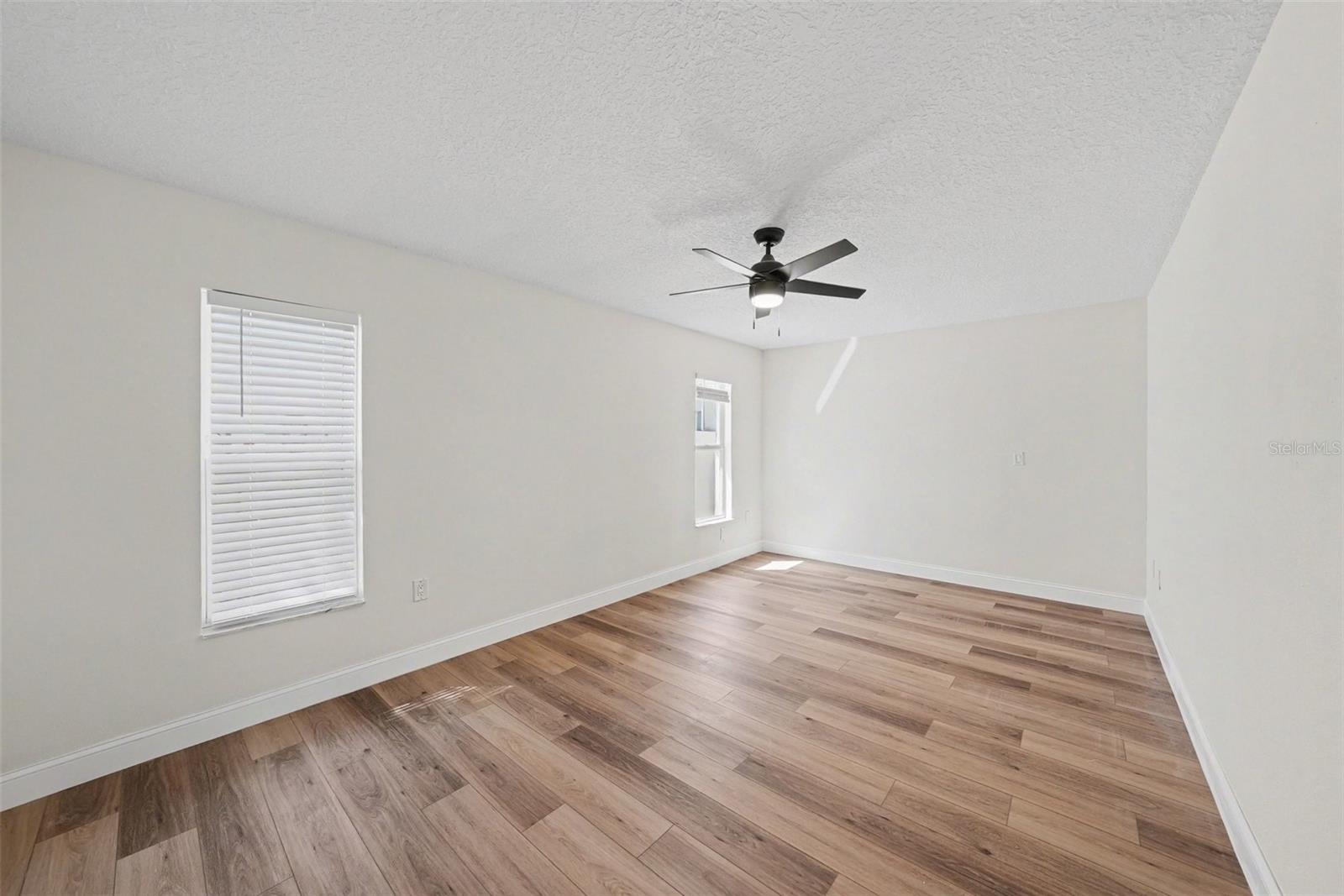 FLOR A MAR - Residential