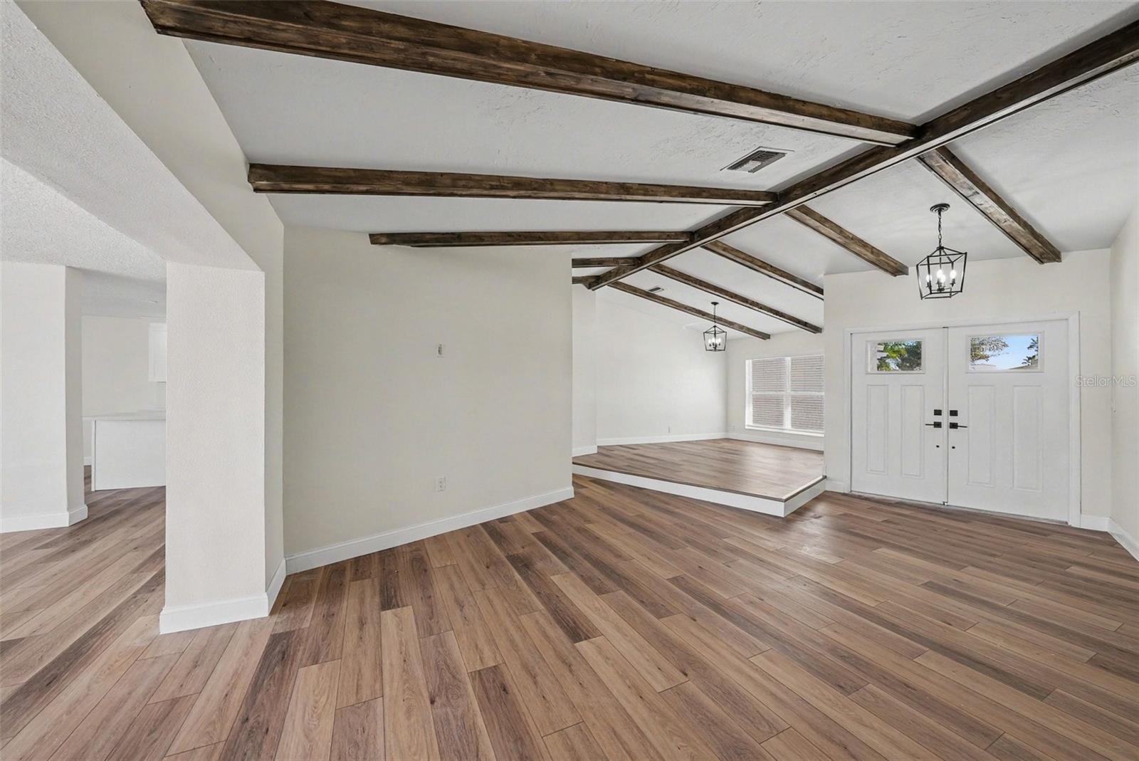 FLOR A MAR - Residential