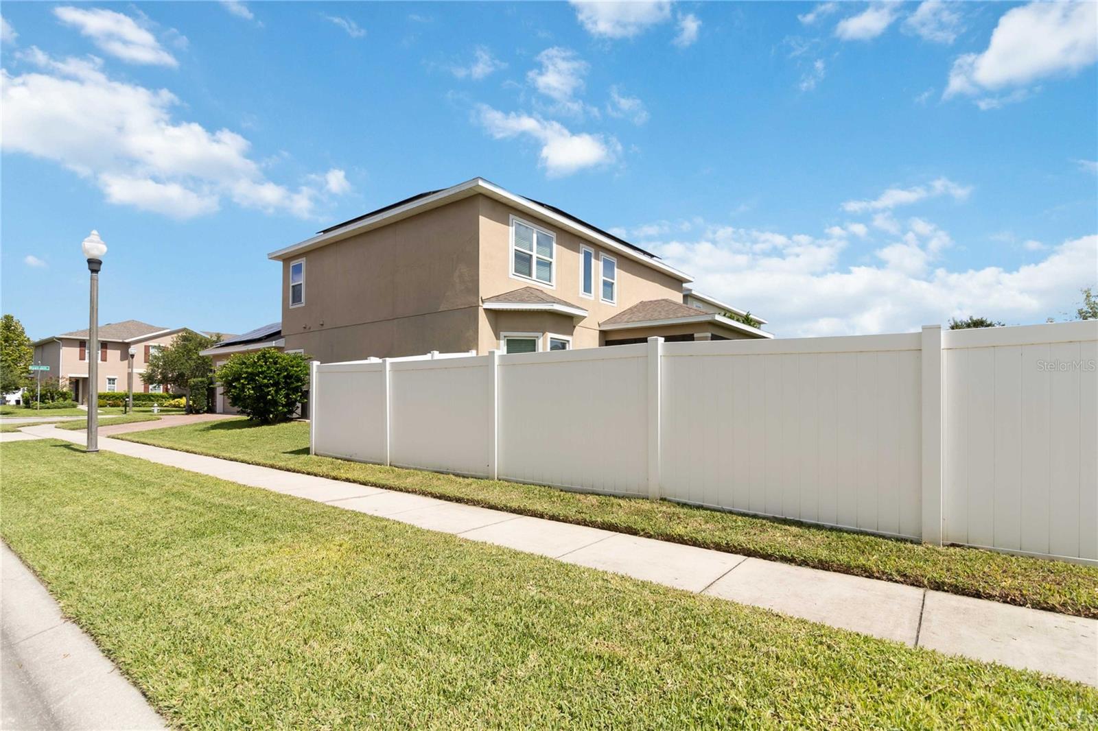 1635 HAWKSBILL LANE