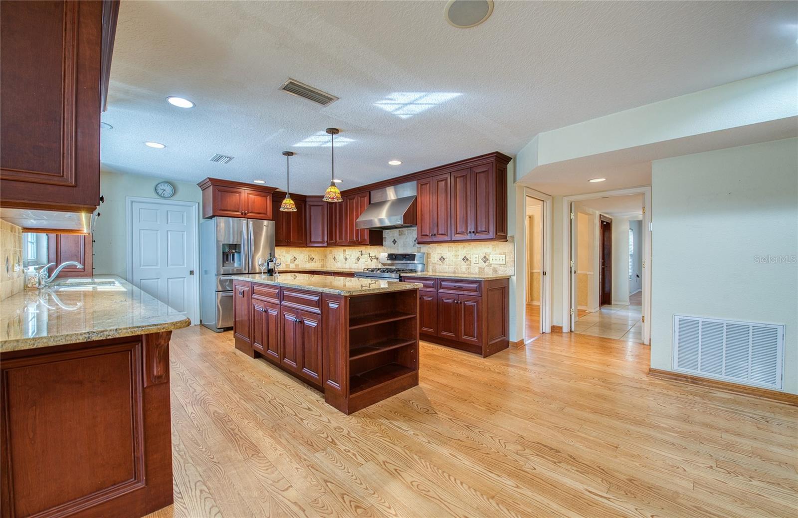 WESTCHESTER OF COUNTRYSIDE - Residential