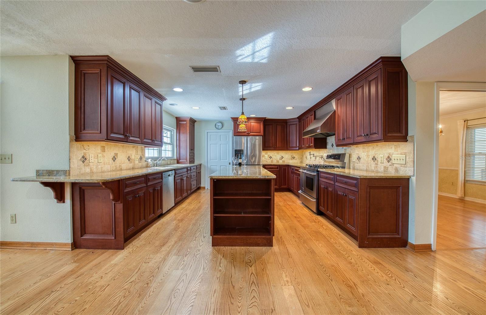 WESTCHESTER OF COUNTRYSIDE - Residential