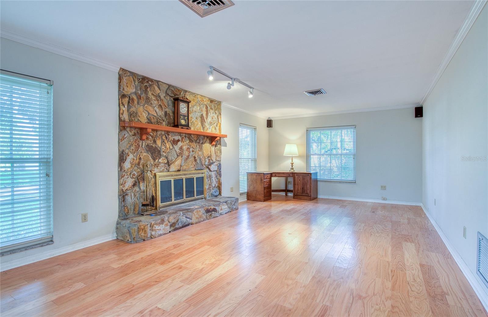 WESTCHESTER OF COUNTRYSIDE - Residential