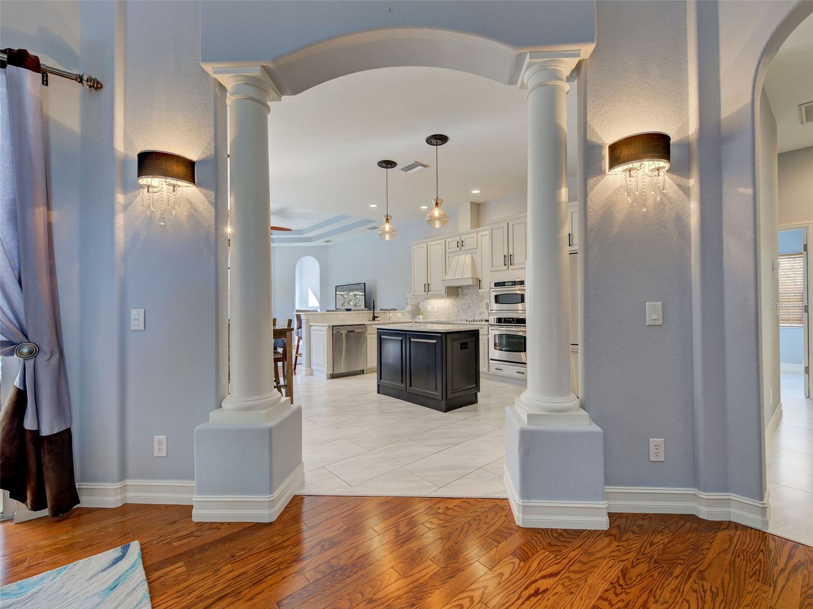 STONEYBROOK AT VENICE - Residential