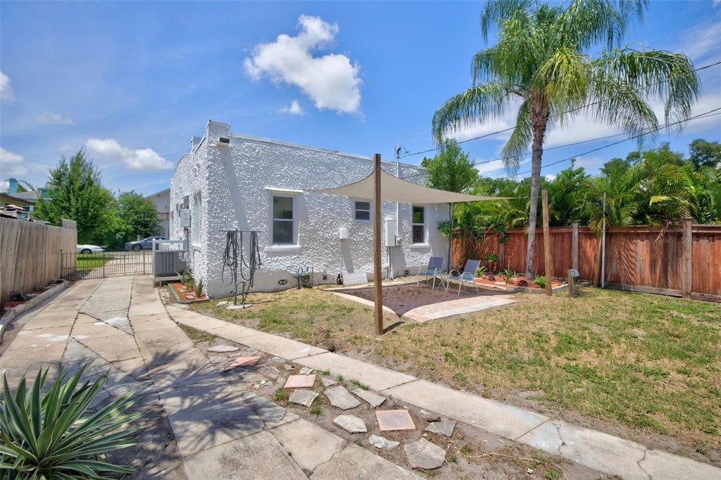 Photo of 2326 4th Avenue N, St Petersburg, FL 33713 (MLS # TB8520316)