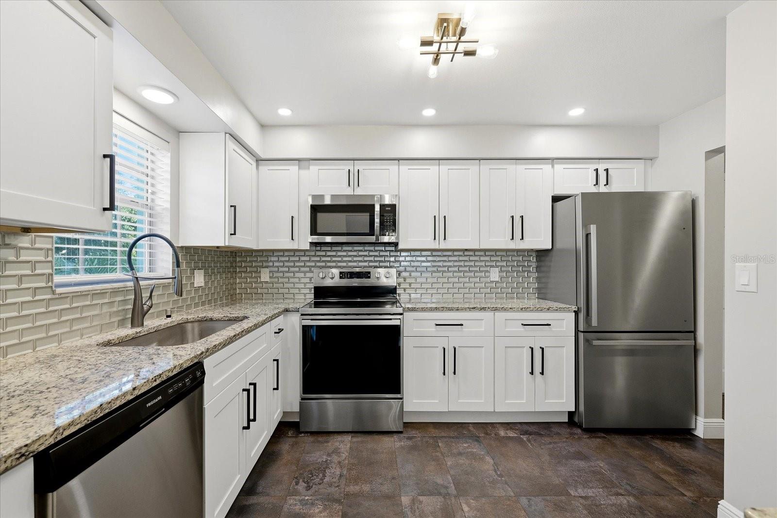 BELLEAIR FOREST - Residential