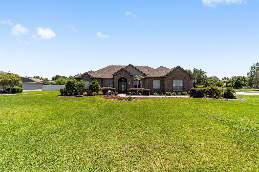 Photo of 3755 SE 40th Street, Ocala, FL 34480 (MLS # OM723741)